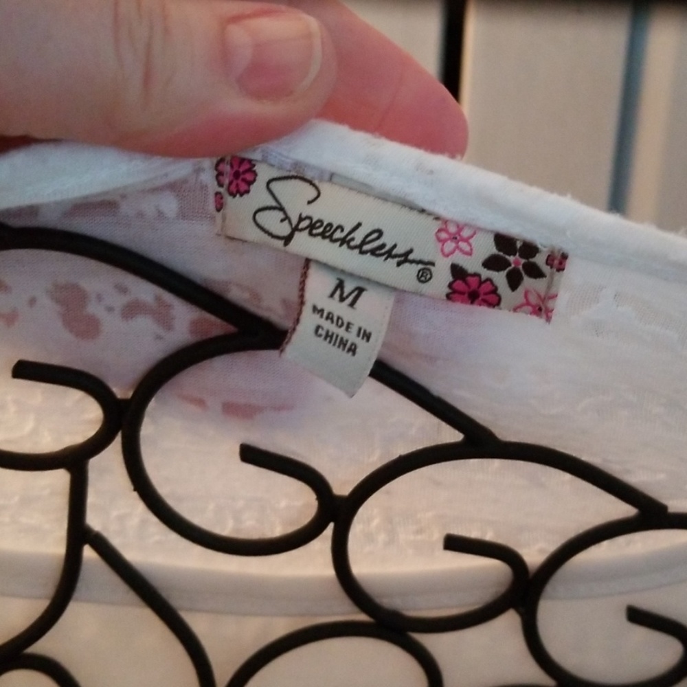 White blouse - Picture 3 of 4